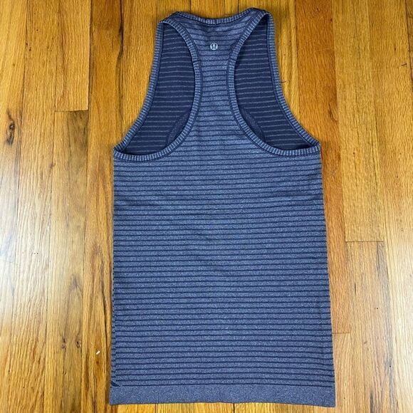 Lululemon Run: Swiftly Tech Tank
Rugby Stripe Tonal Heathered Black Grape Size 2 - Picture 6 of 10